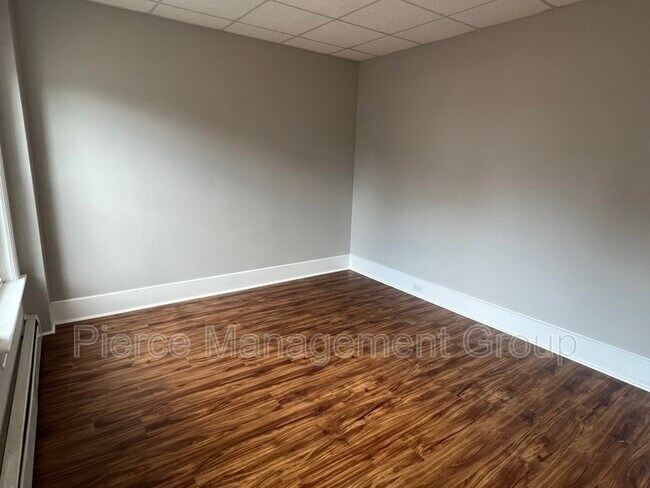 Foto del edificio - 68 Kenney St