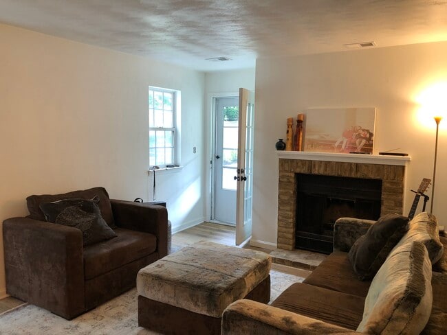 Living Room - 104 Chowning Pl Apartment