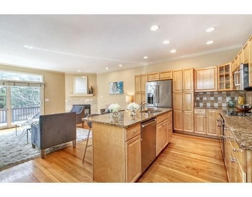 Primary Photo - 20 Tanglewood Rd