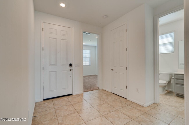 Building Photo - 6875 W Canopus Loop