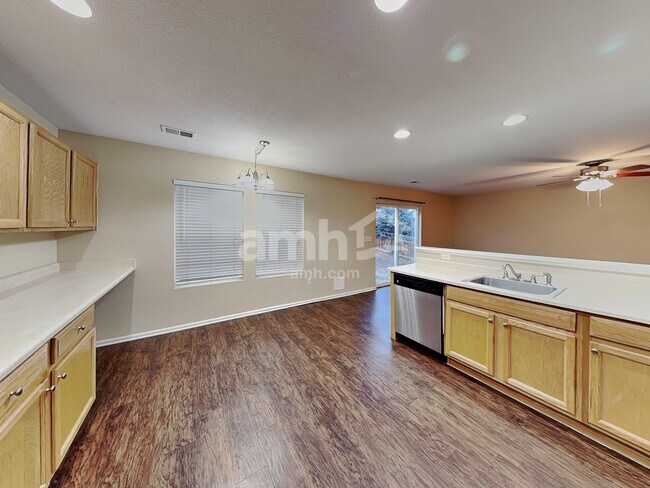 Foto del edificio - 2089 Quartz St