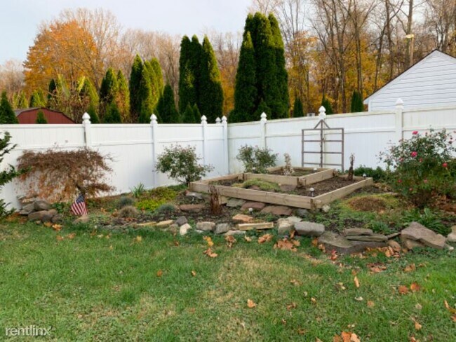 Foto del edificio - 3 br, 1.5 bath House - 564 Klockner rd