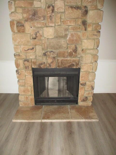 Building Photo - 41094 Southwind Dr