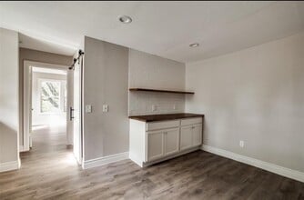 Building Photo - 7135 Avenue C