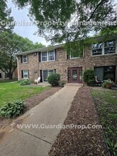 Building Photo - 1006 Westbrooke Way