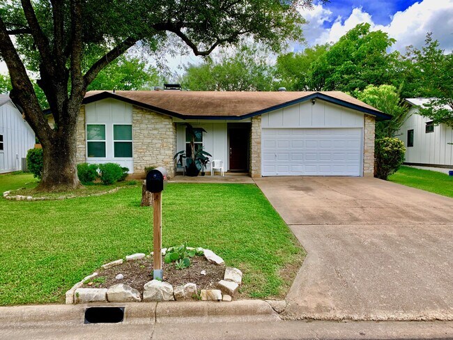 Building Photo - 7514 Uray Dr