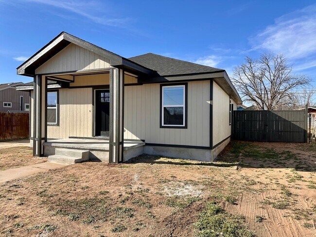 Foto del edificio - 1012 W 26th St