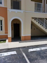 Building Photo - 1666 SE 27th Ct