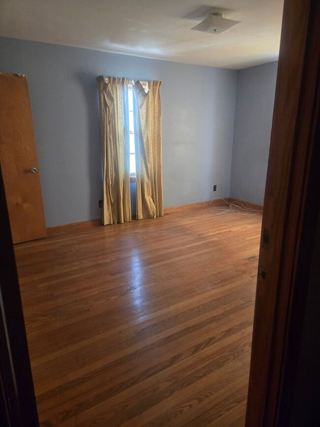 Building Photo - Stunning 5BR House in Jackson