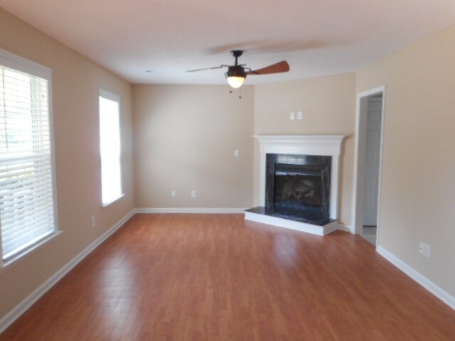 Building Photo - 1605 Glenn Meade Drive