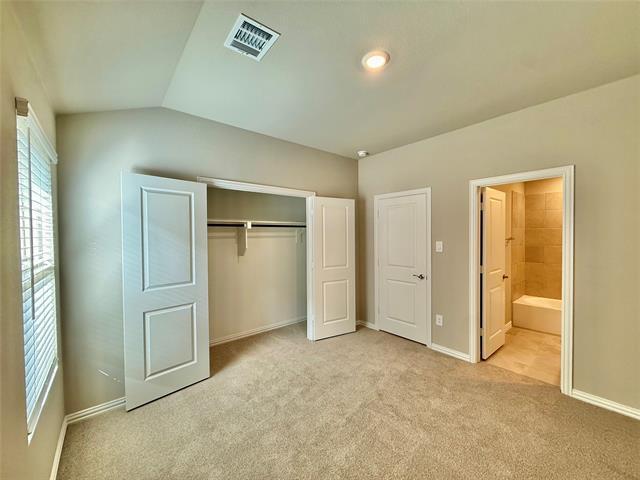 Building Photo - 2104 Rannoch St