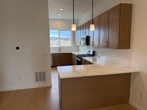 Building Photo - 4036 Ascend Grv