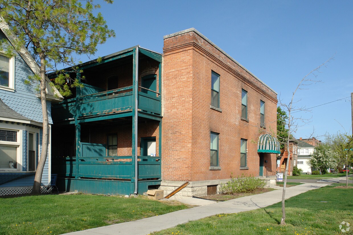 Building Photo - Washington Apartments