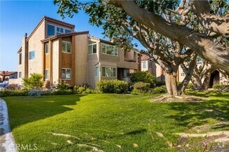 Building Photo - 17094 Bluewater Ln