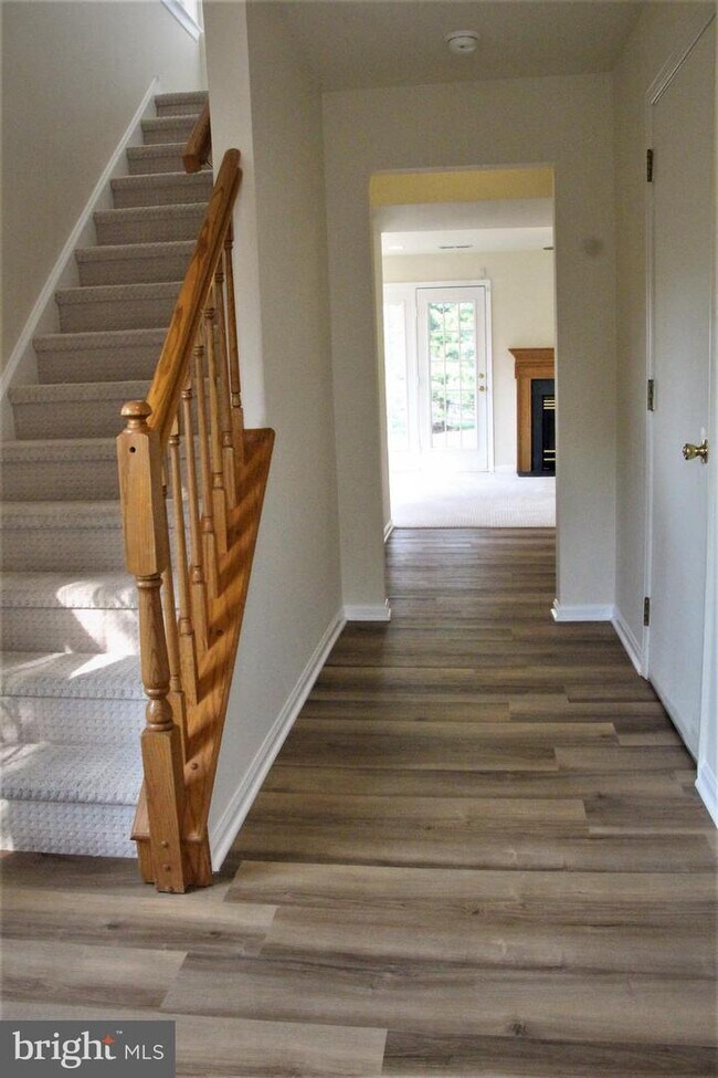 Foto del edificio - 239 William Livingston Ct