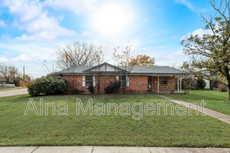 Foto principal - 501 Oak Ridge Pl