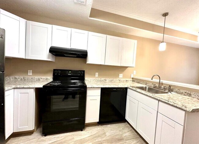 Foto del edificio - 8431 Canyon St