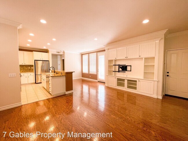 Building Photo - 4 br, 2.5 bath House - 24 Redberry