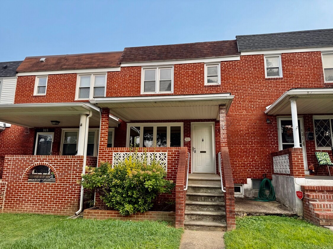Primary Photo - 523 N Marlyn Ave