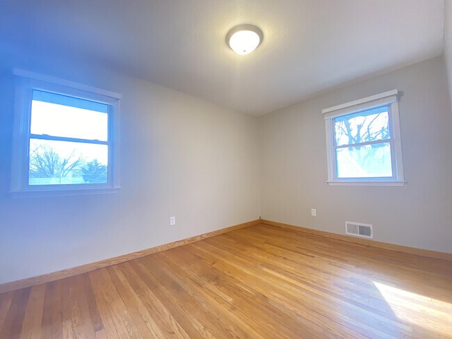 Foto del edificio - 3905 5th Pl NW