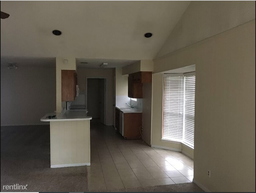 Foto del edificio - 3 br, 2 bath House - 2318 Cambridge Court ...