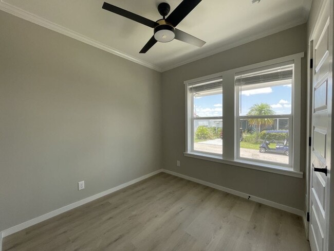 Building Photo - 972 Xanadu E