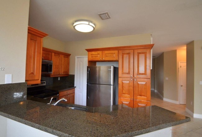 Foto del edificio - 3936 SW 69th Ave