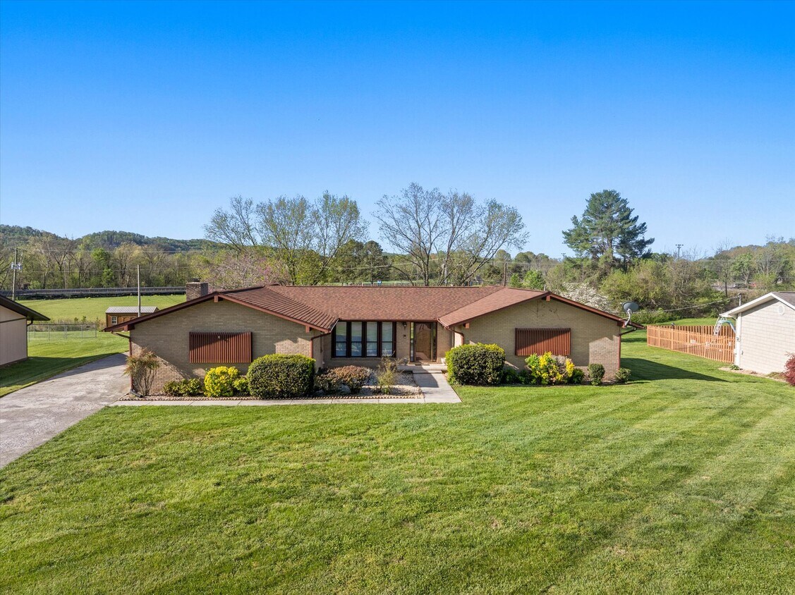 Foto principal - 3047 Staffordshire Blvd