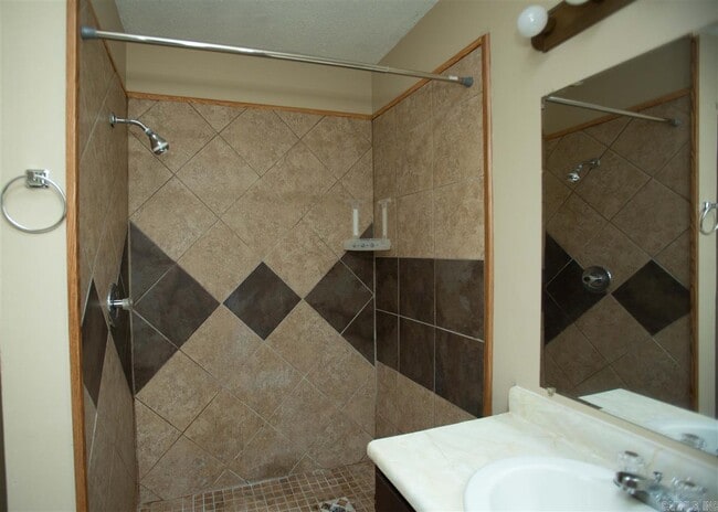 Foto del edificio - 11618 Ponderosa Dr