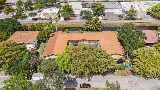 Foto del edificio - 10911 NW 45th St