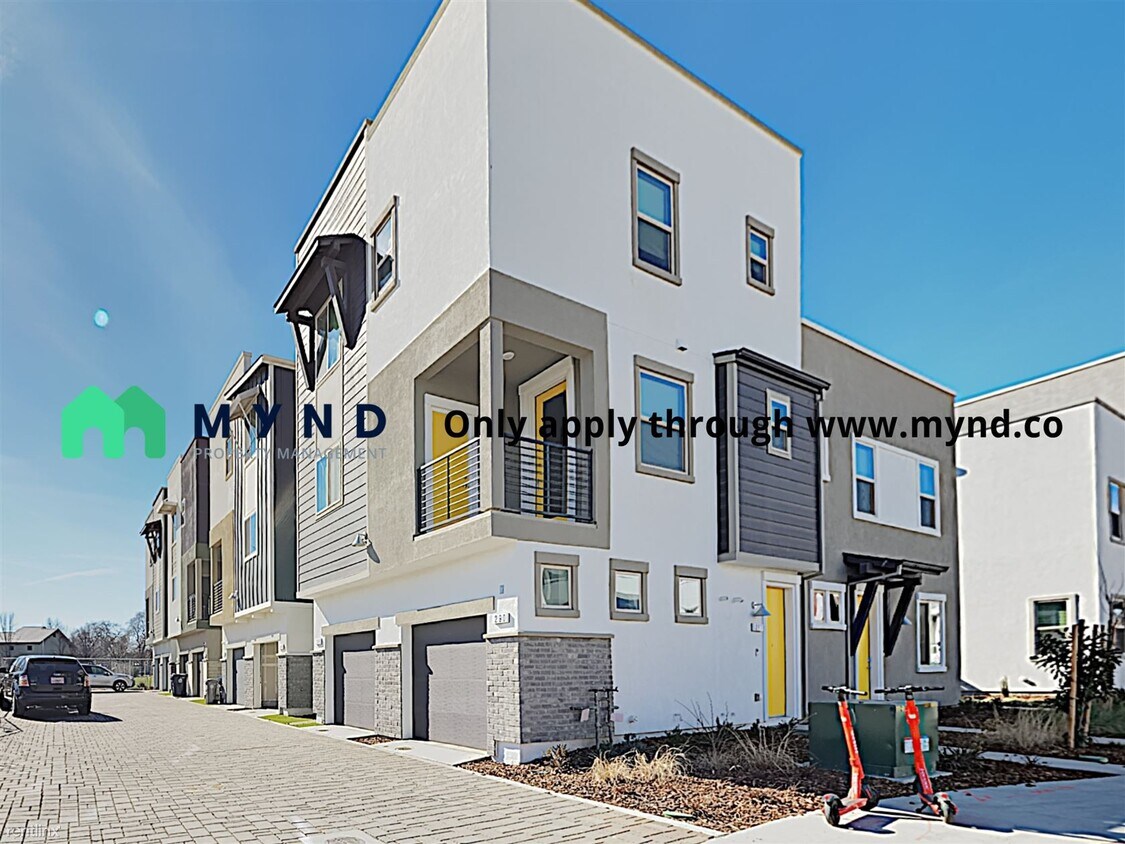Primary Photo - 2 br, 2 bath Townhome - 286 Log Pond Ln