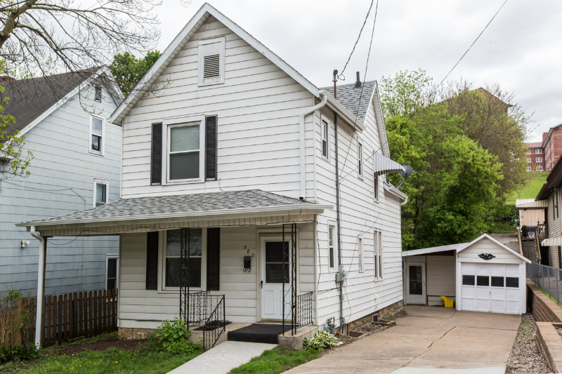 Primary Photo - 582 W 17th St