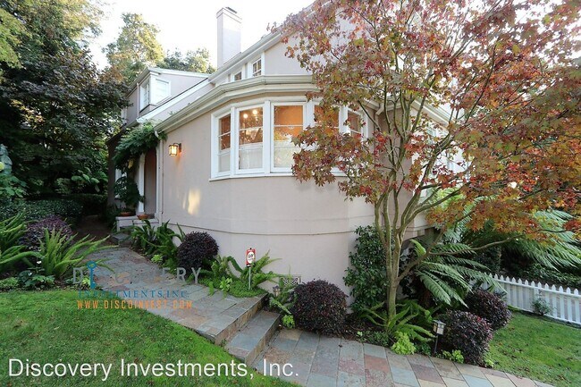 Building Photo - 3 br, 3 bath House - 330 Ramona Ave.