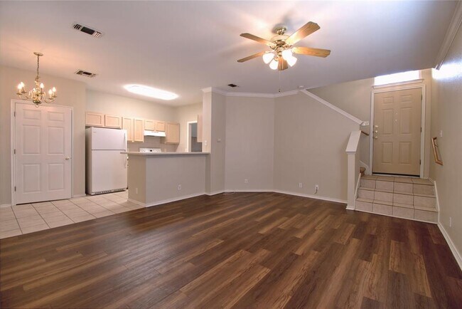 Foto del edificio - 1709 Matthews Ln