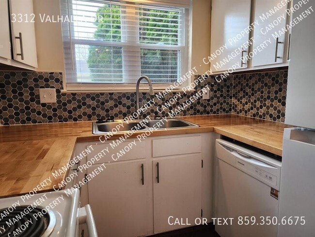 Foto del edificio - 3312 Valhalla Dr