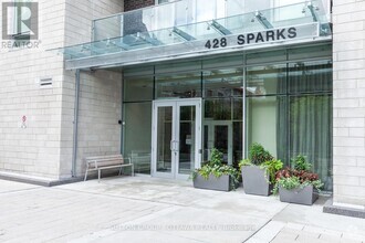 Building Photo - 428-428 Sparks St.