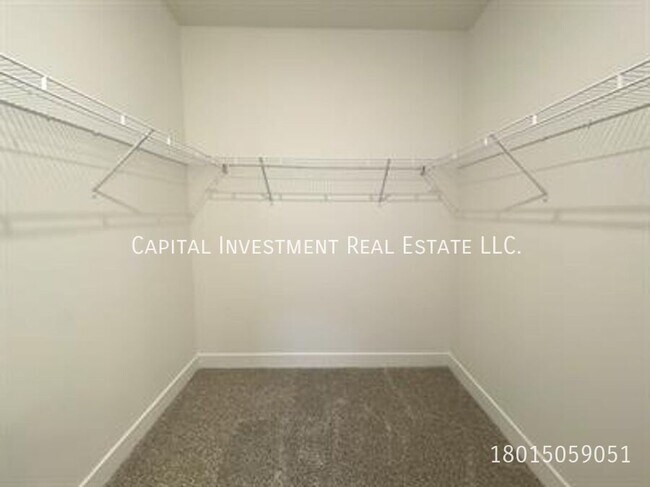 Building Photo - 947 W Coral Charm Wy