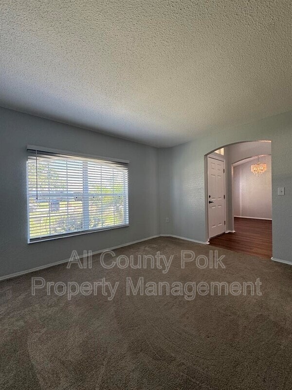 Building Photo - 601 Willet Cir