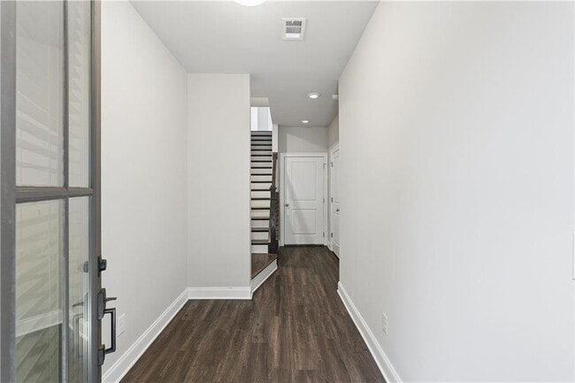 Building Photo - 857 Constellation Dr