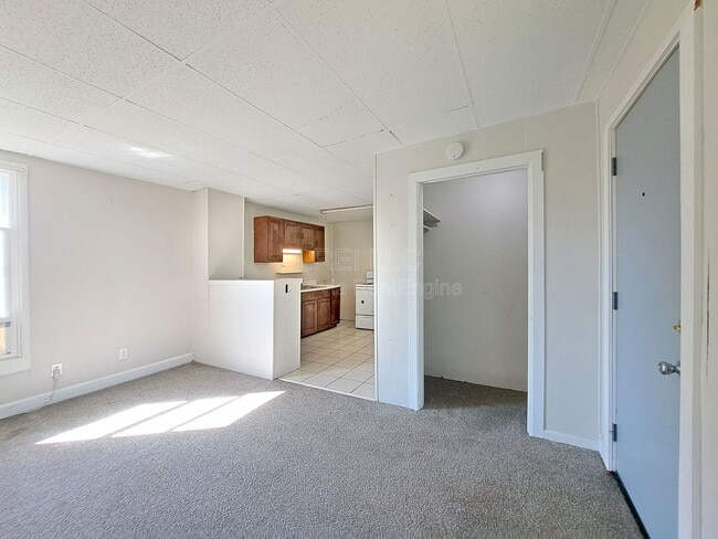 Building Photo - 2713 Rodman St