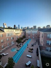 Building Photo - 2305 Worthington St