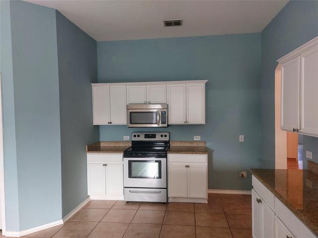 Building Photo - 2817 Arabian Ln