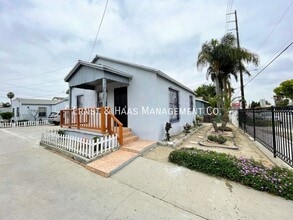 Building Photo - 1401 N Bullis Rd