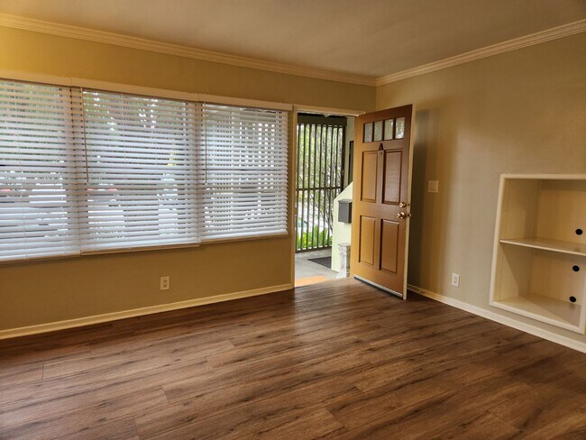 Foto del edificio - 3221 Nebraska Ave