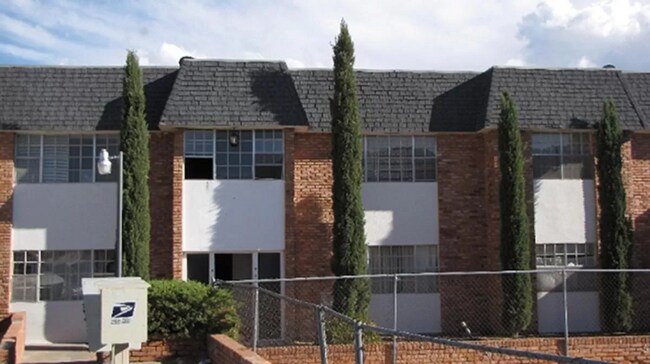 Foto del edificio - 333 Eubank Ct