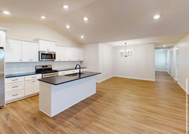 Foto del edificio - 1735 Beech St
