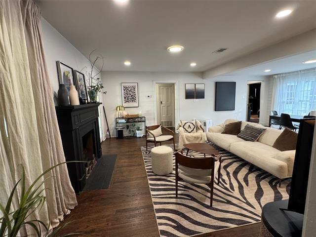 Foto del edificio - 722 S Prairieville St