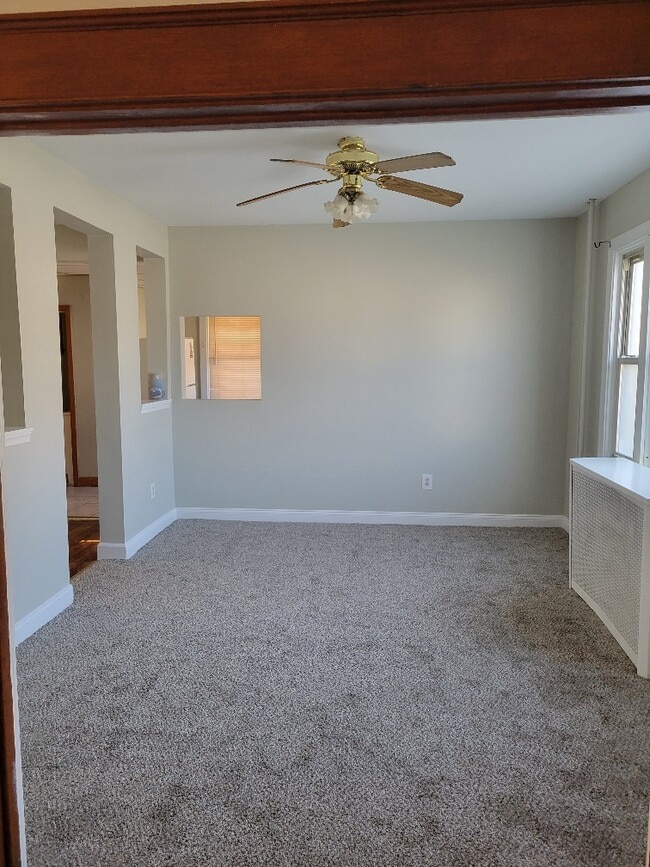 Building Photo - 2 Myrtle Ave