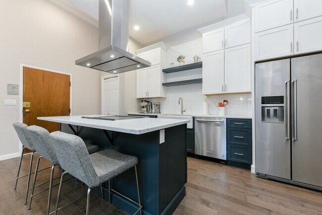 Foto del edificio - 743 E 4th St