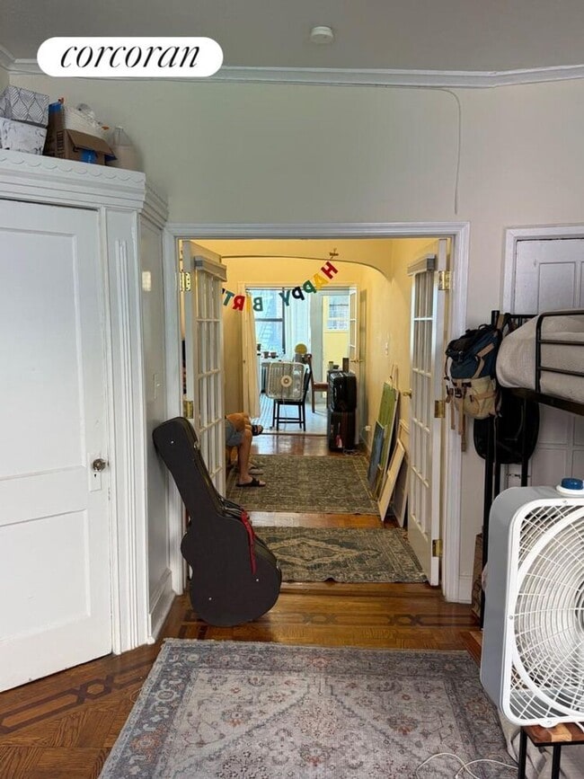 Building Photo - 532 W 50th St
